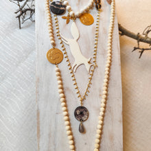 Load image into Gallery viewer, Collana VOLPE BIANCA - tris