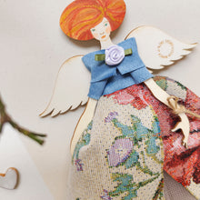 Carica l'immagine nel visualizzatore di Gallery, Angelo dei CUORI BIANCHI - Collezione CUORI