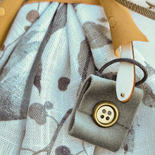 Carica l'immagine nel visualizzatore di Gallery, ANGELO della NONNA - Collezione A/I Famiglia