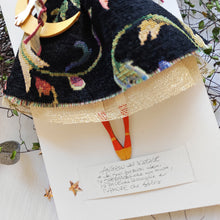 Carica l&#39;immagine nel visualizzatore di Gallery, Angelo del NATALE - cod. NAT.AL - collezione NATALE
