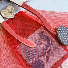 Carica l&#39;immagine nel visualizzatore di Gallery, ANGELO dell&#39;AMORE - Collezione A/I Famiglia
