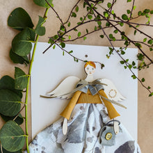 Carica l&#39;immagine nel visualizzatore di Gallery, ANGELO della NONNA - Collezione A/I Famiglia
