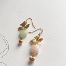 Carica l'immagine nel visualizzatore di Gallery, Orecchini FIORI di ACQUAMARINA
